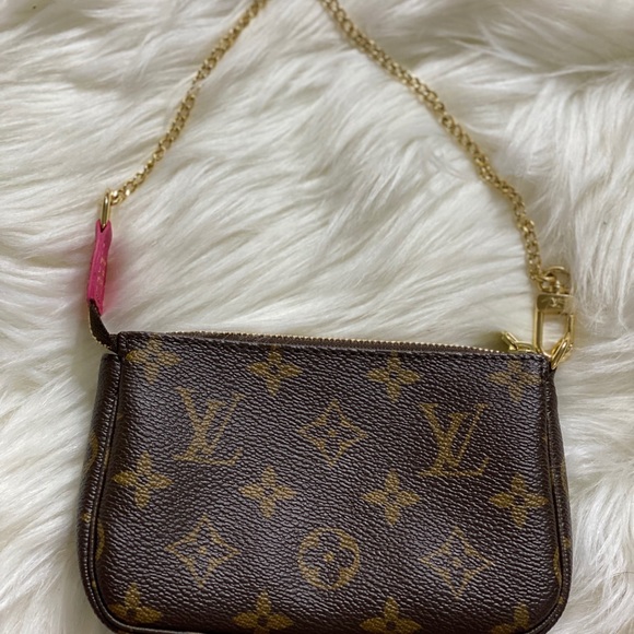 SOLD!!  Mini Pochette Vivienne - Picture 3 of 5